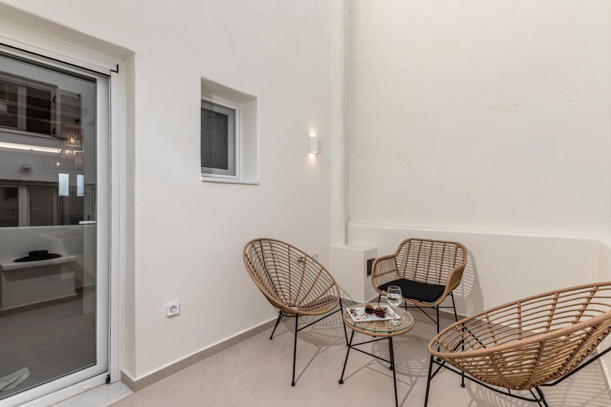Heavenly Suites & Studios Naxos City Екстериор снимка